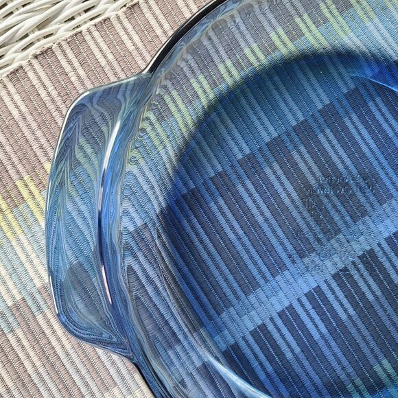 Vintage Anchor Hocking Ovenware Cobalt Blue Deep Dish 9-Inch 1 Qt. Pie Plate - Picture 6 of 8